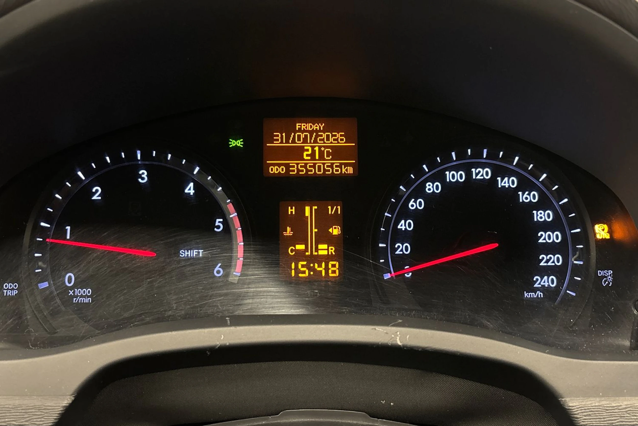 ruskea (beige) Toyota Avensis 2015 kuva 15.