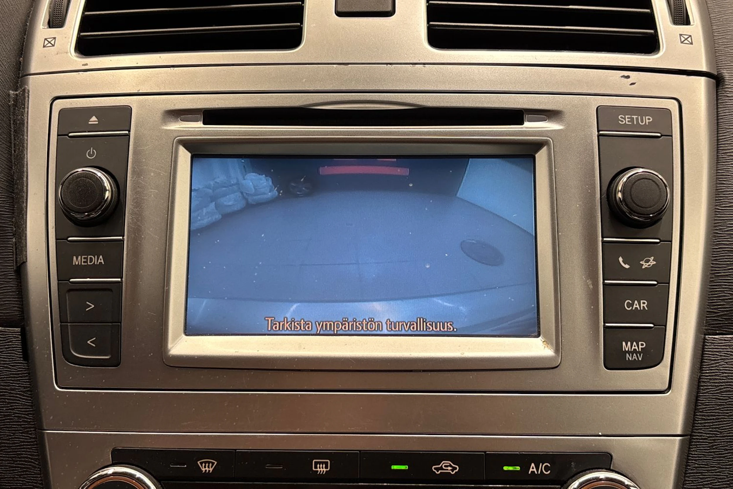 ruskea (beige) Toyota Avensis 2015 kuva 16.
