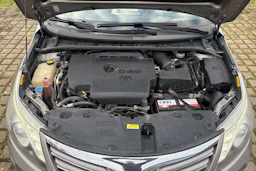 ruskea (beige) Toyota Avensis 2015 kuva 23.