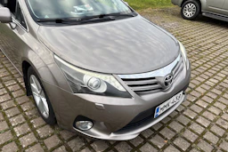 ruskea (beige) Toyota Avensis 2015 kuva 24.