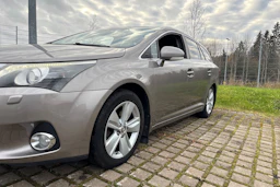 ruskea (beige) Toyota Avensis 2015 kuva 26.