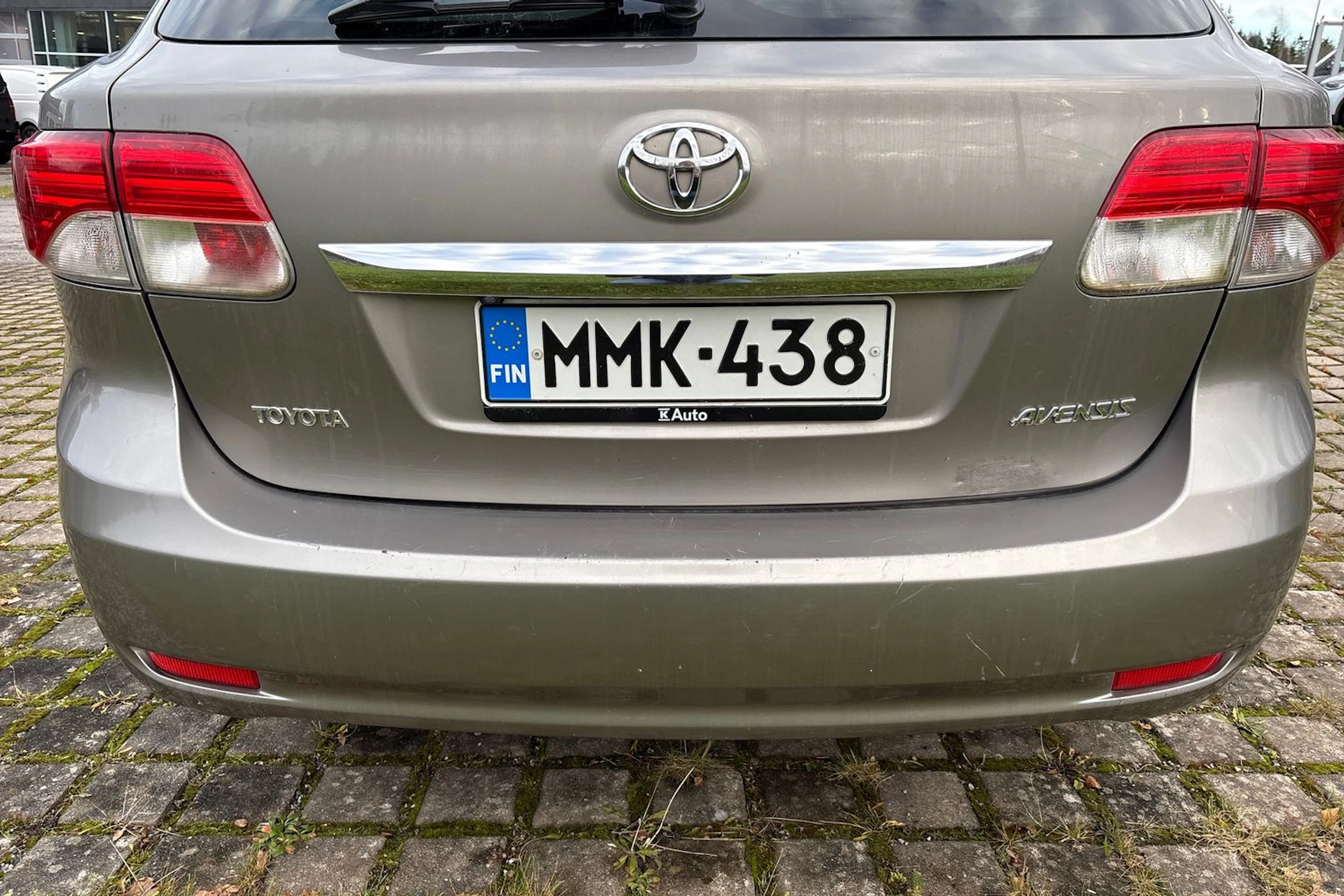 ruskea (beige) Toyota Avensis 2015 kuva 28.