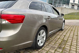 ruskea (beige) Toyota Avensis 2015 kuva 29.