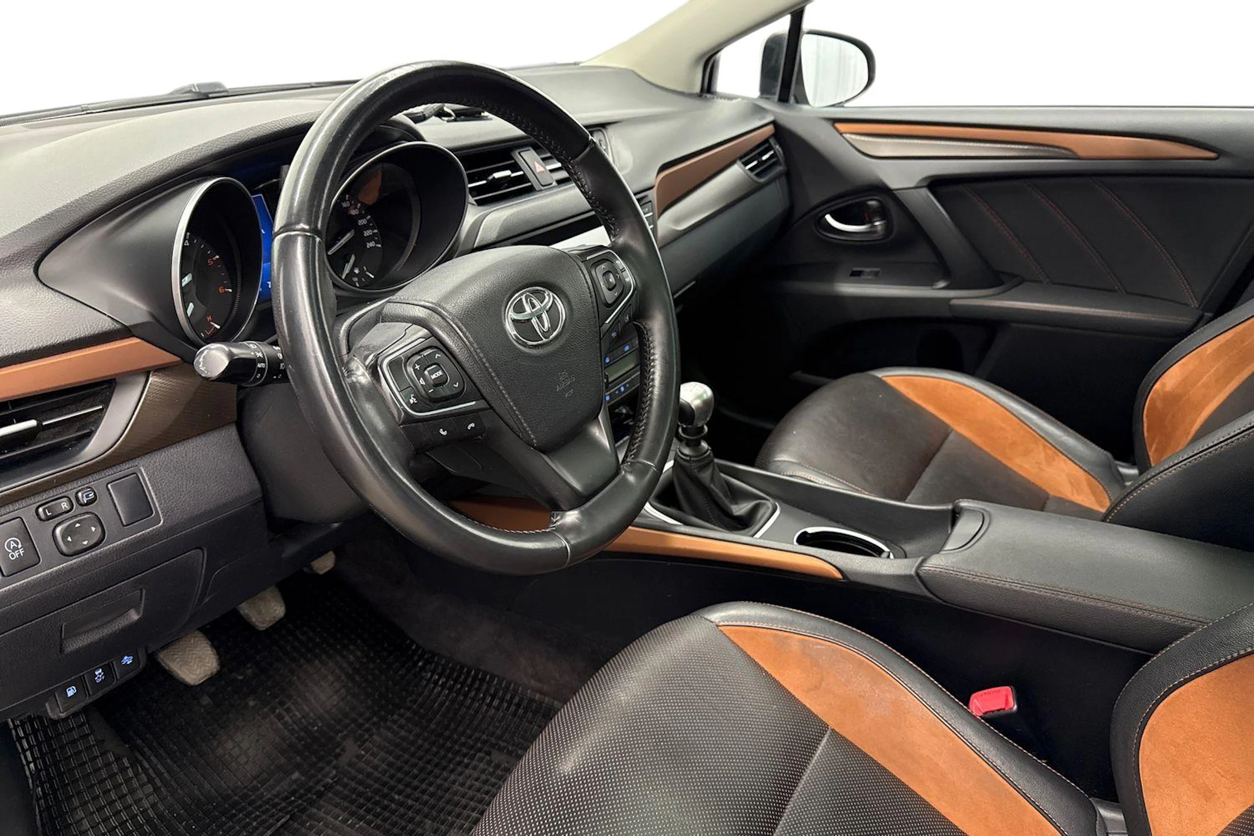 Harmaa Toyota AVENSIS 2015 kuva 6.