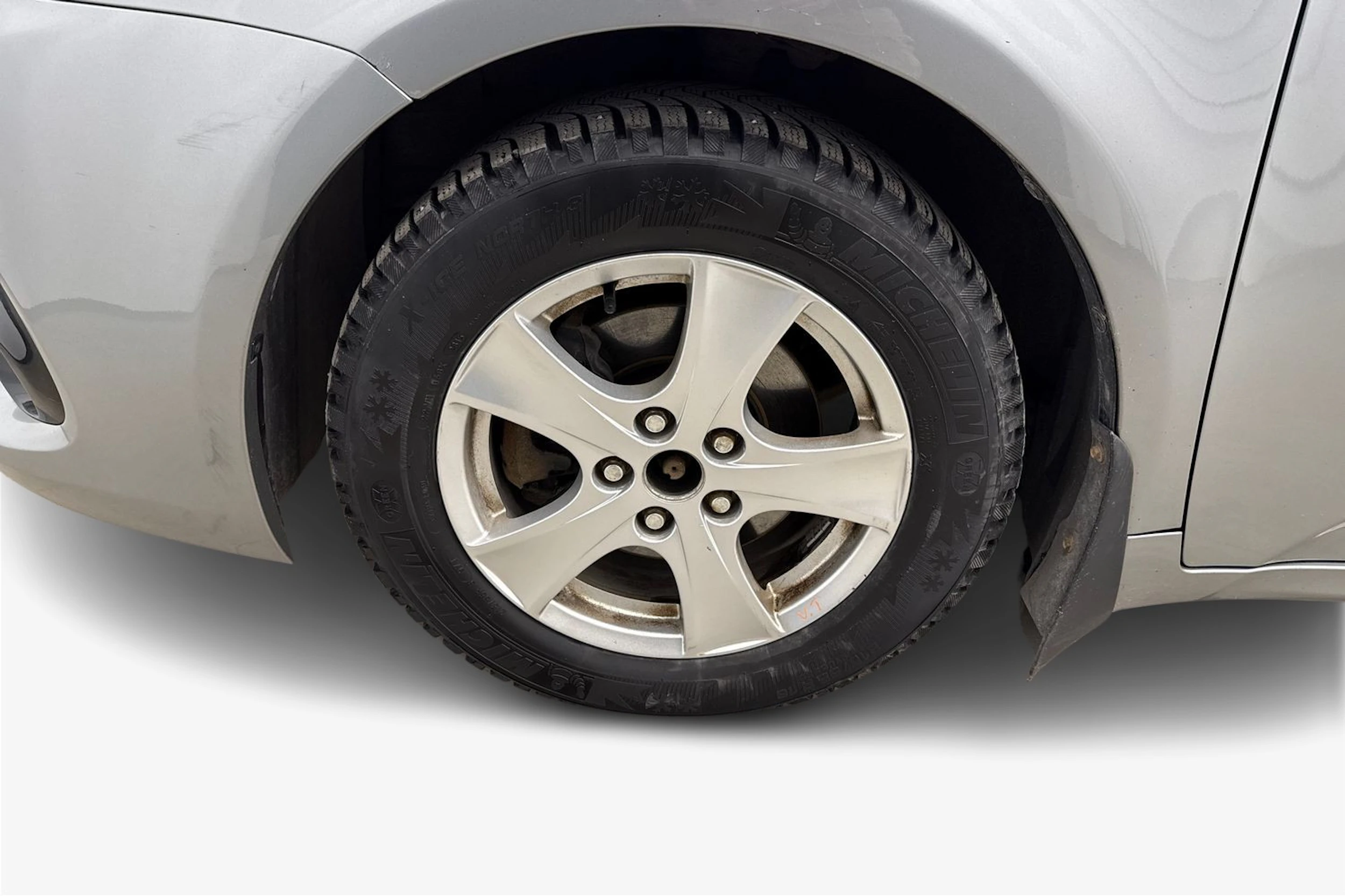 Harmaa Toyota AVENSIS 2015 kuva 9.