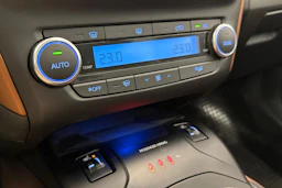 Harmaa Toyota AVENSIS 2015 kuva 22.