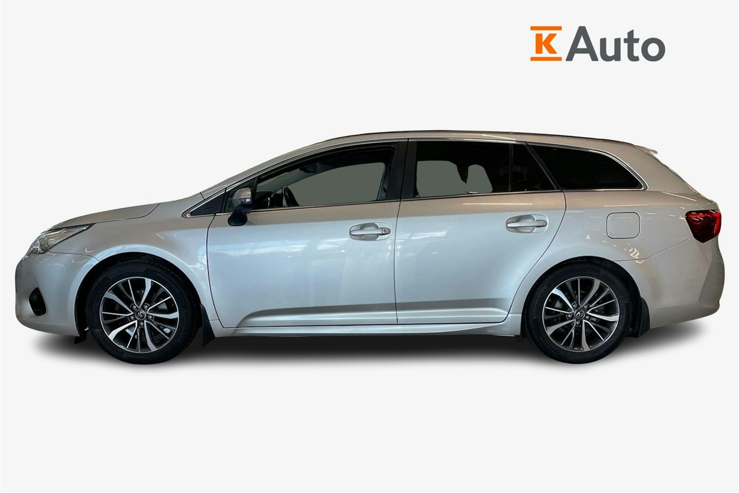 hopea Toyota Avensis 2015 kuva 6.