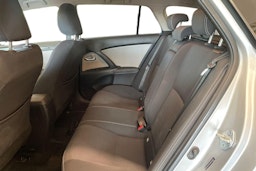 hopea Toyota Avensis 2015 kuva 10.