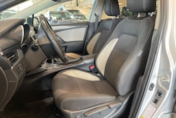 hopea Toyota Avensis 2015 kuva 14.