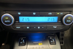 hopea Toyota Avensis 2015 kuva 28.