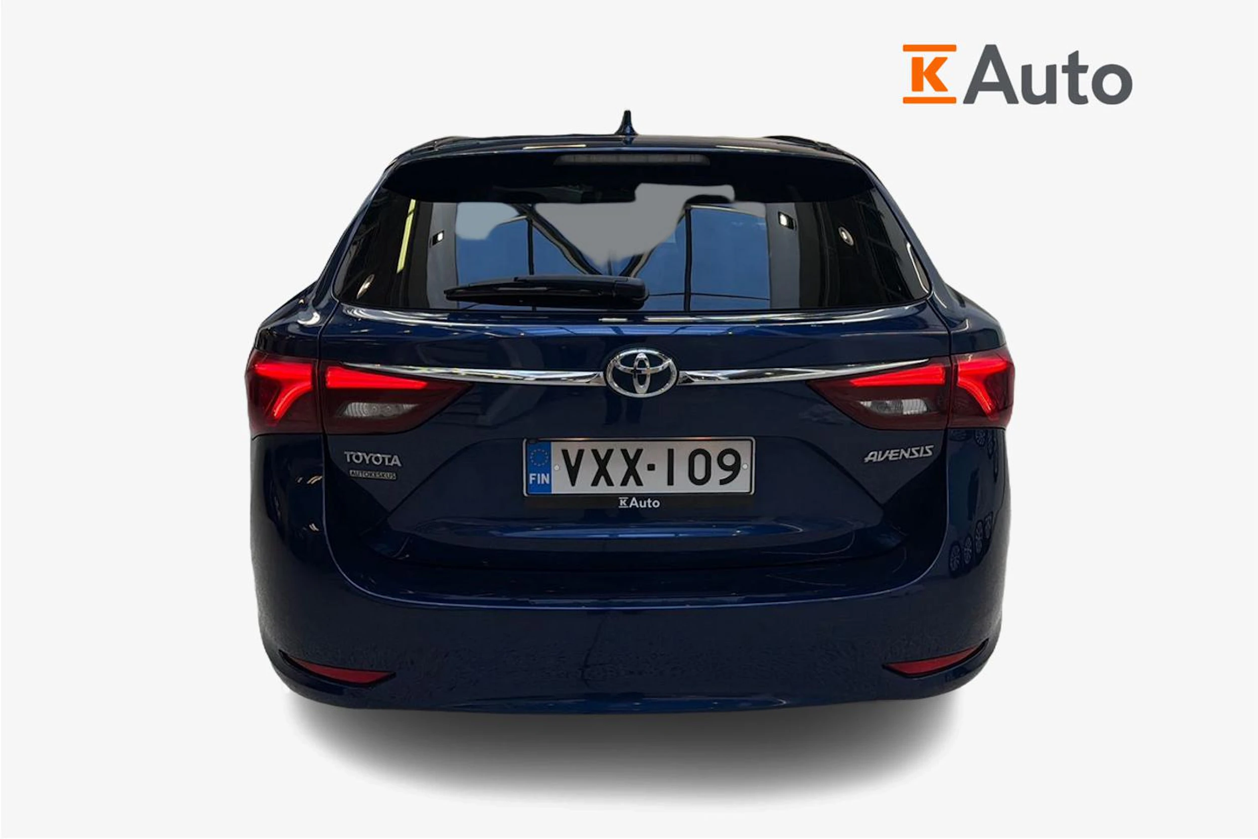 sininen Toyota Avensis 2015 kuva 3.