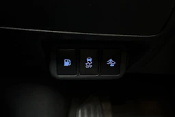 sininen Toyota Avensis 2015 kuva 21.