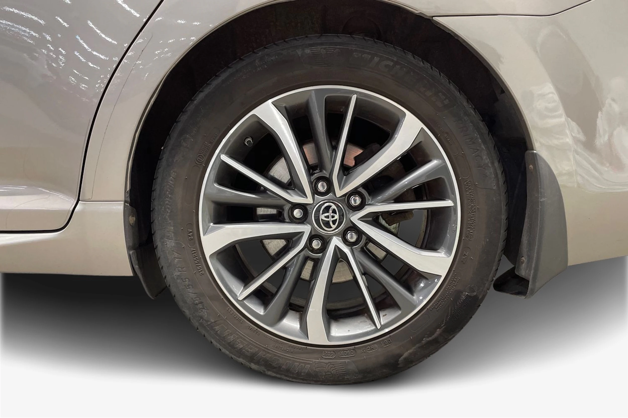 ruskea (beige) Toyota Avensis 2016 kuva 9.