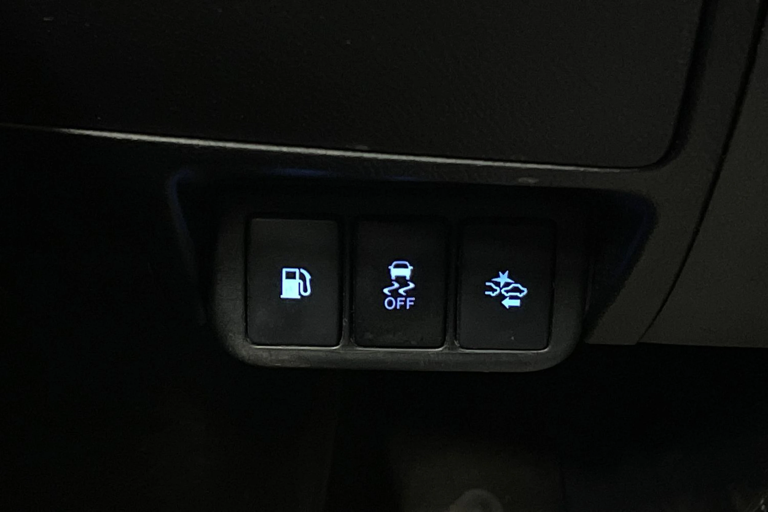ruskea (beige) Toyota Avensis 2016 kuva 20.