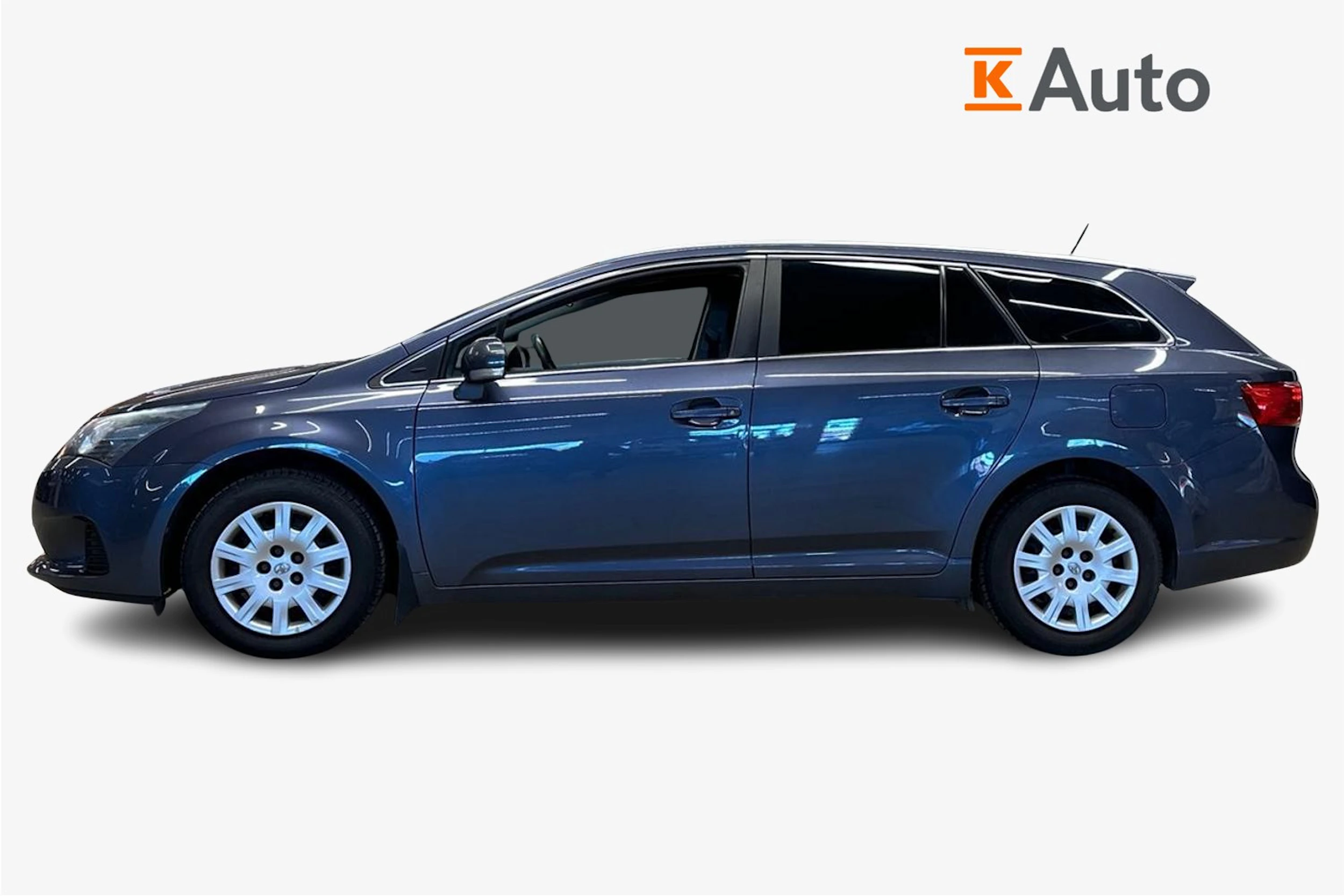 sininen Toyota Avensis 2015 kuva 5.