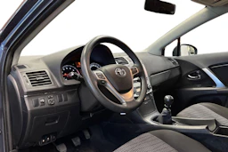 sininen Toyota Avensis 2015 kuva 6.