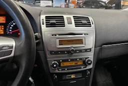 sininen Toyota Avensis 2015 kuva 12.
