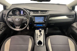 harmaa Toyota Avensis 2016 kuva 7.