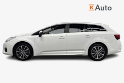valkoinen Toyota Avensis 2016 kuva 5.
