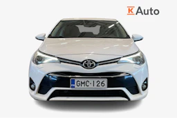valkoinen Toyota Avensis 2016 kuva 5.