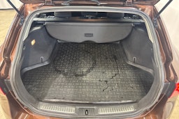 ruskea (beige) Toyota Avensis 2016 kuva 29.