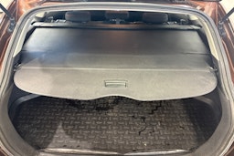 ruskea (beige) Toyota Avensis 2016 kuva 30.