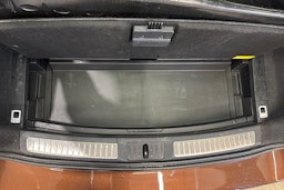 ruskea (beige) Toyota Avensis 2016 kuva 32.