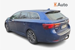 sininen Toyota Avensis 2016 kuva 2.