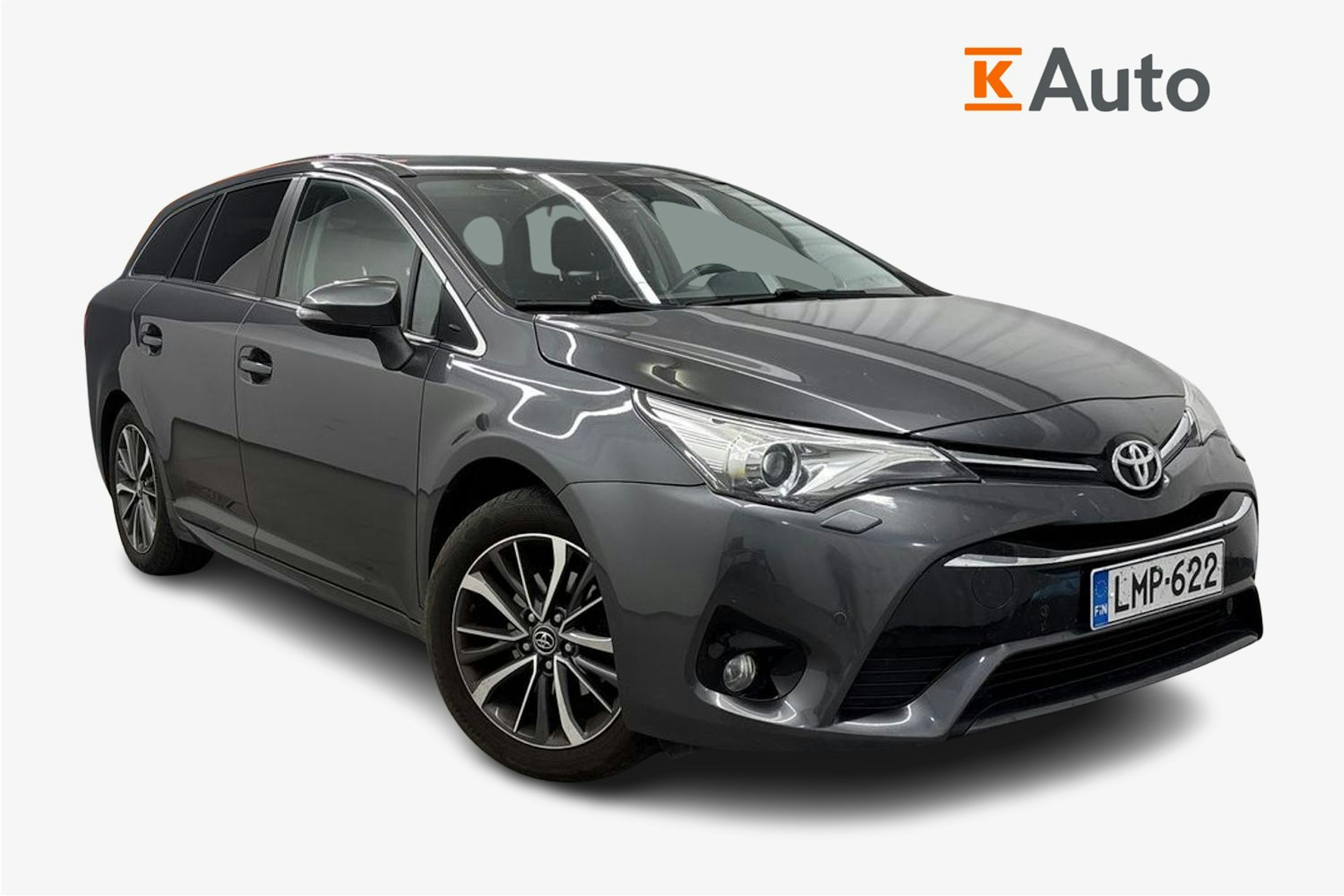 harmaa Toyota Avensis 2016 kuva 1.