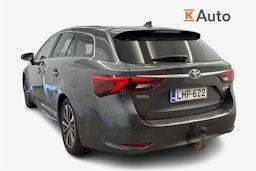 harmaa Toyota Avensis 2016 kuva 2.