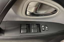 ruskea (beige) Toyota Avensis 2016 kuva 19.