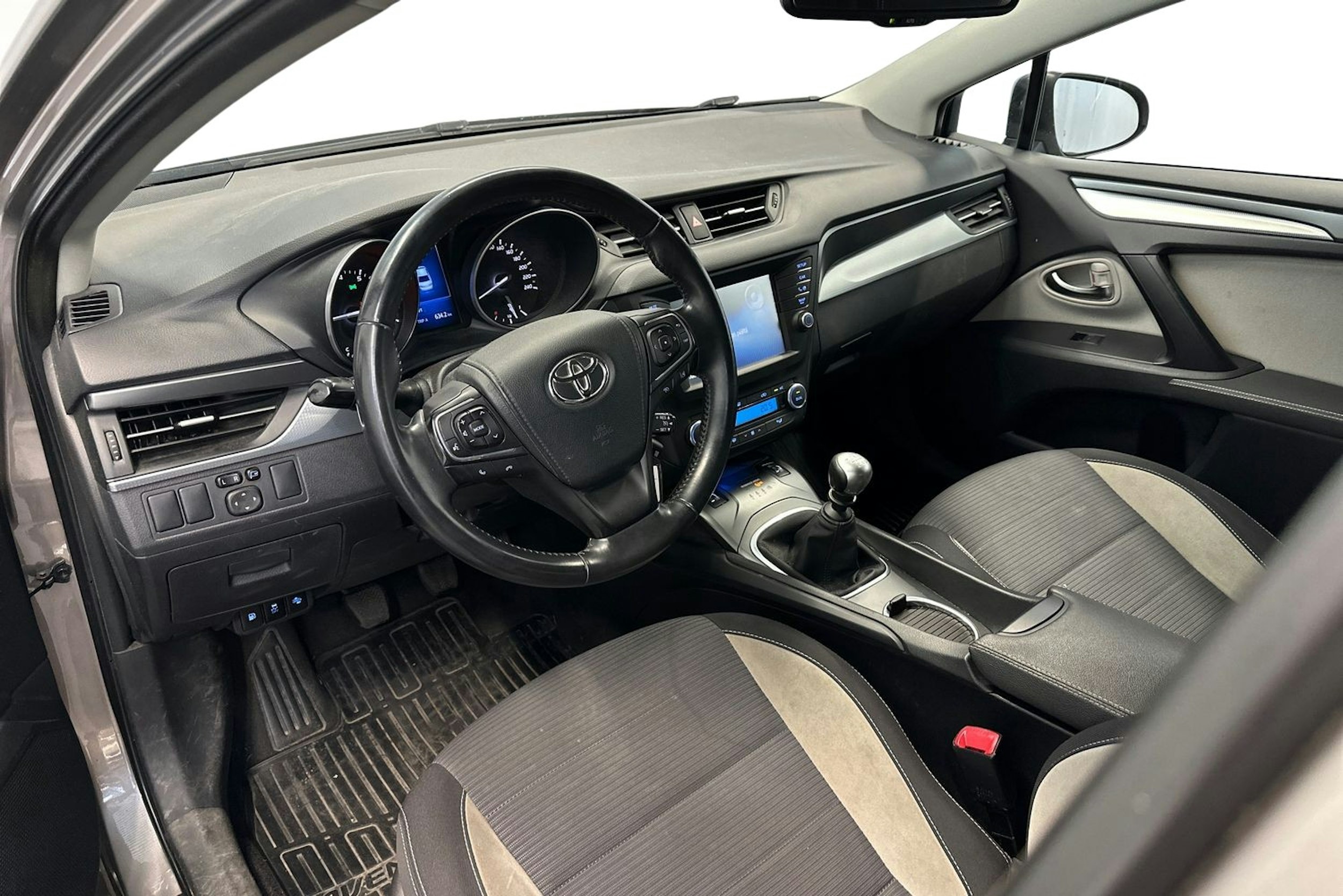 ruskea (beige) Toyota Avensis 2016 kuva 3.