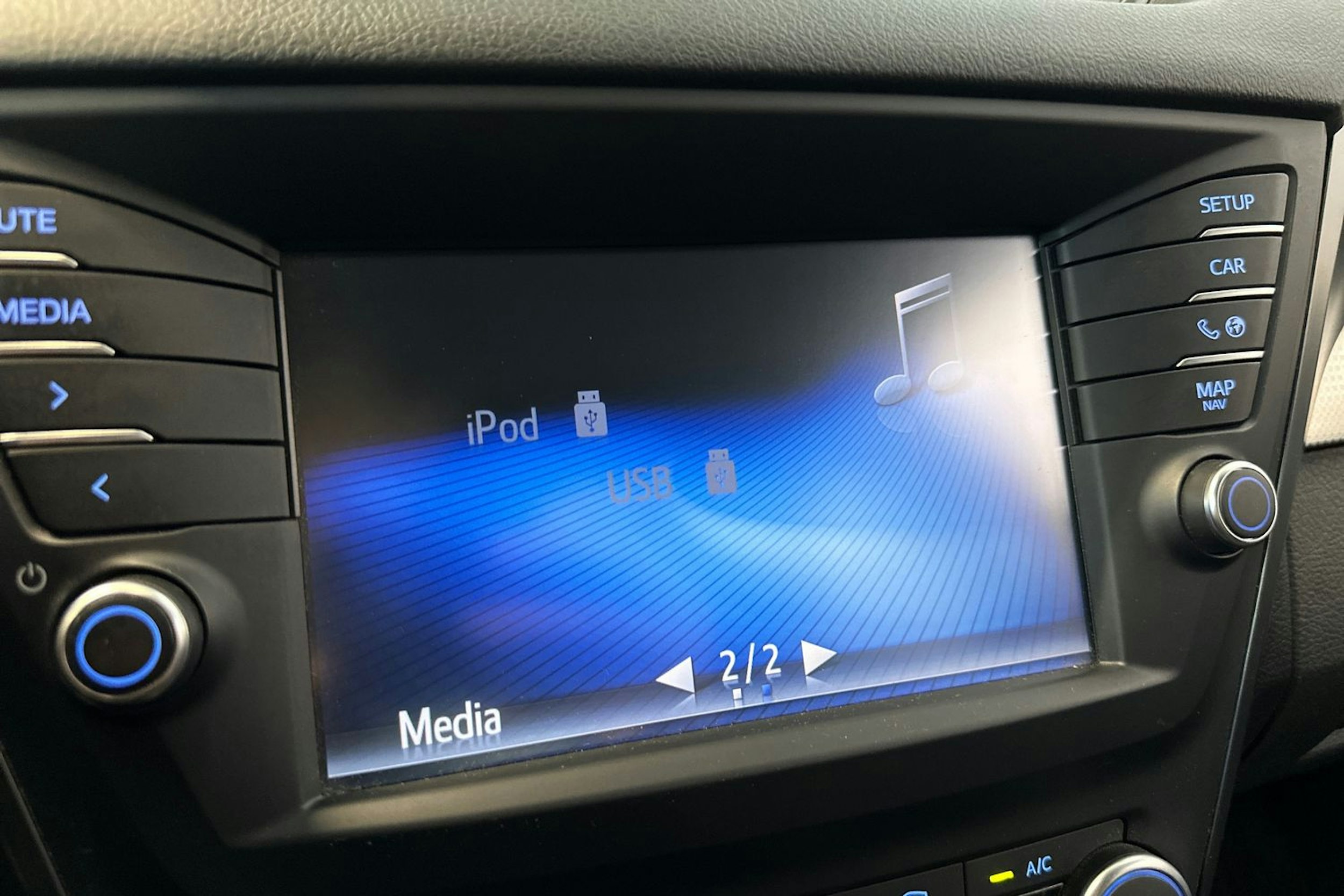 ruskea (beige) Toyota Avensis 2016 kuva 25.