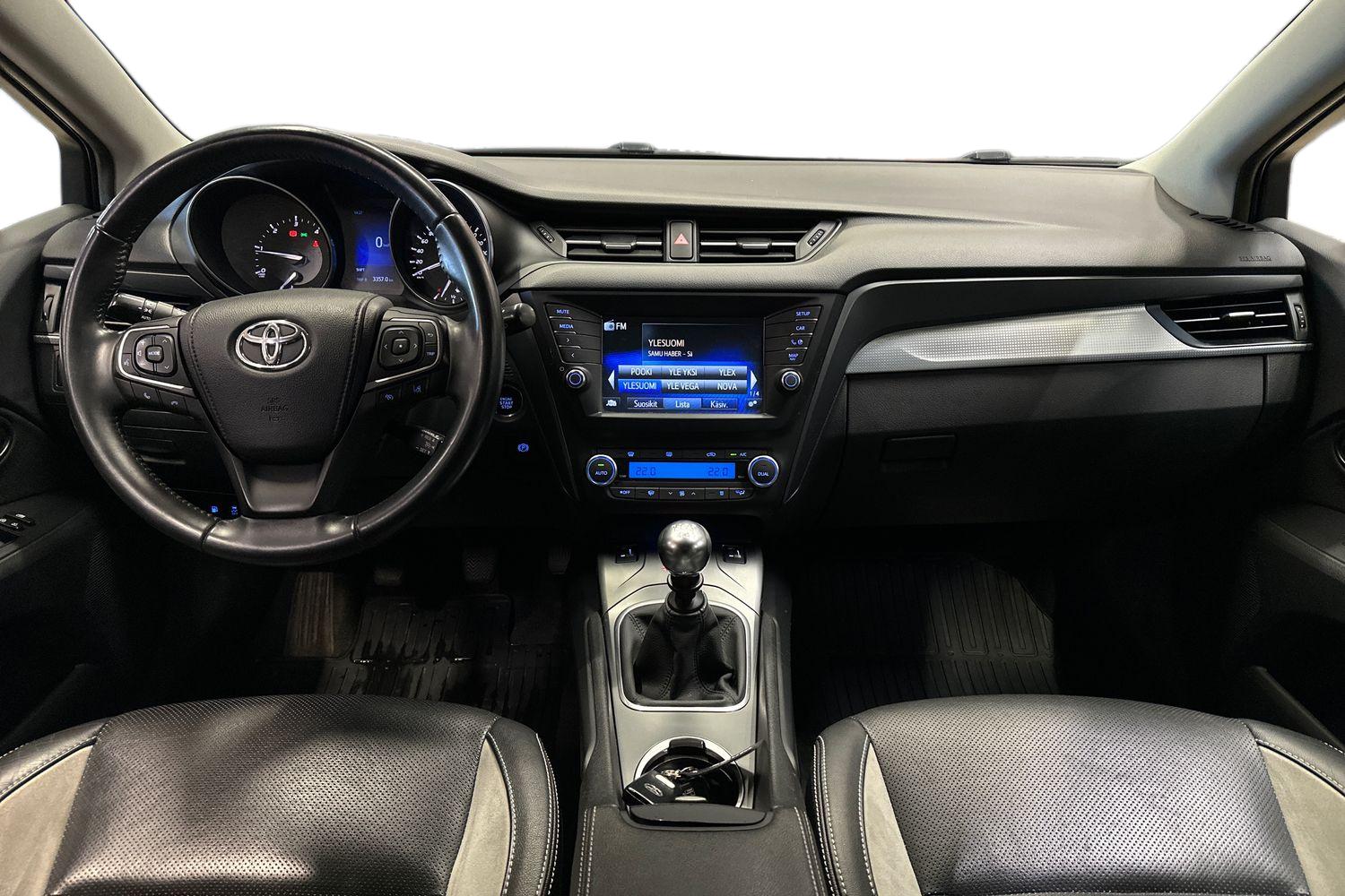 Toyota Avensis 2016, kuva 7/27