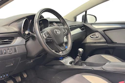 hopea Toyota Avensis 2016 kuva 6.