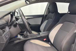 hopea Toyota Avensis 2016 kuva 11.