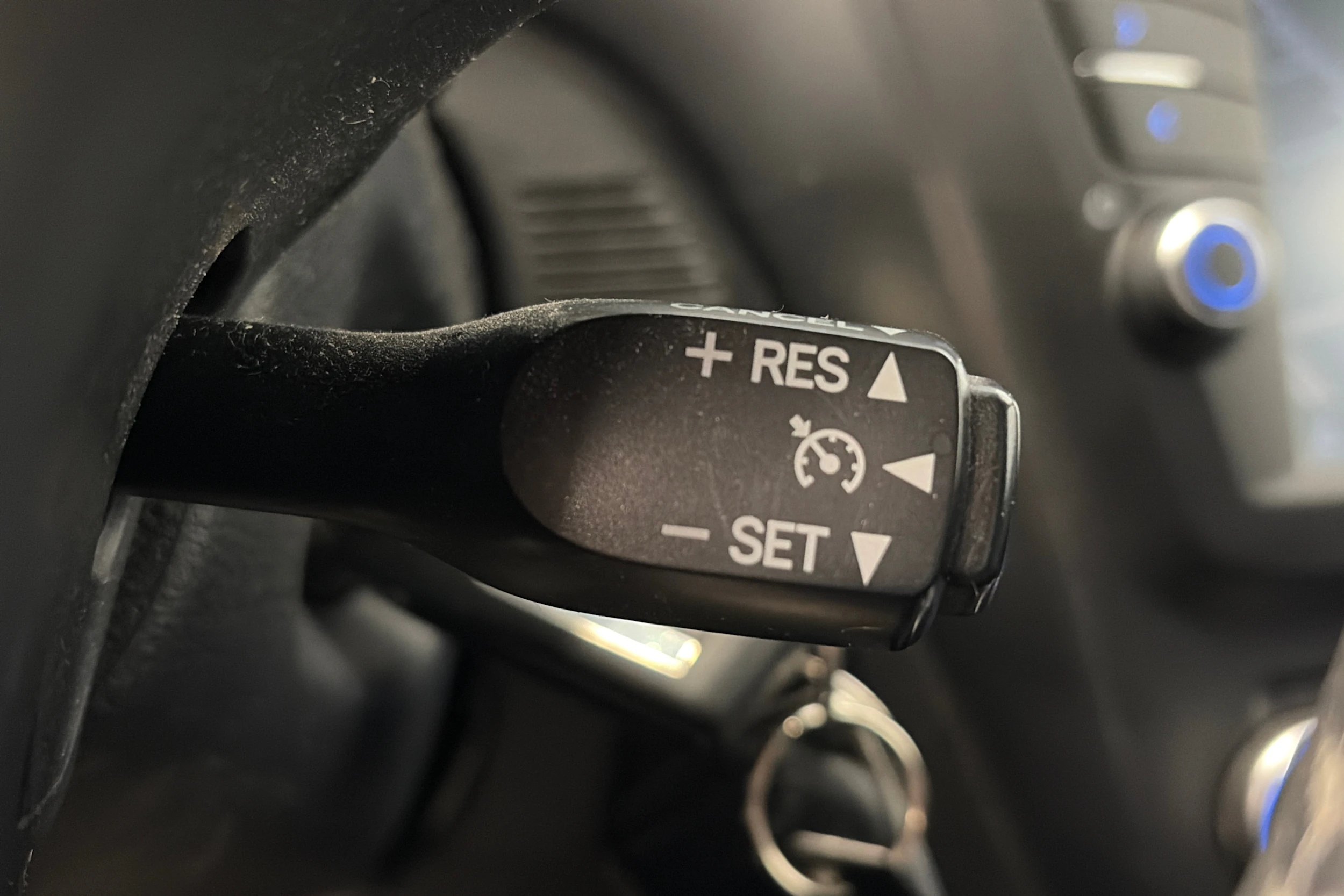 hopea Toyota Avensis 2016 kuva 16.