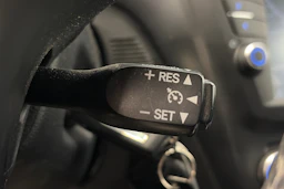 hopea Toyota Avensis 2016 kuva 16.