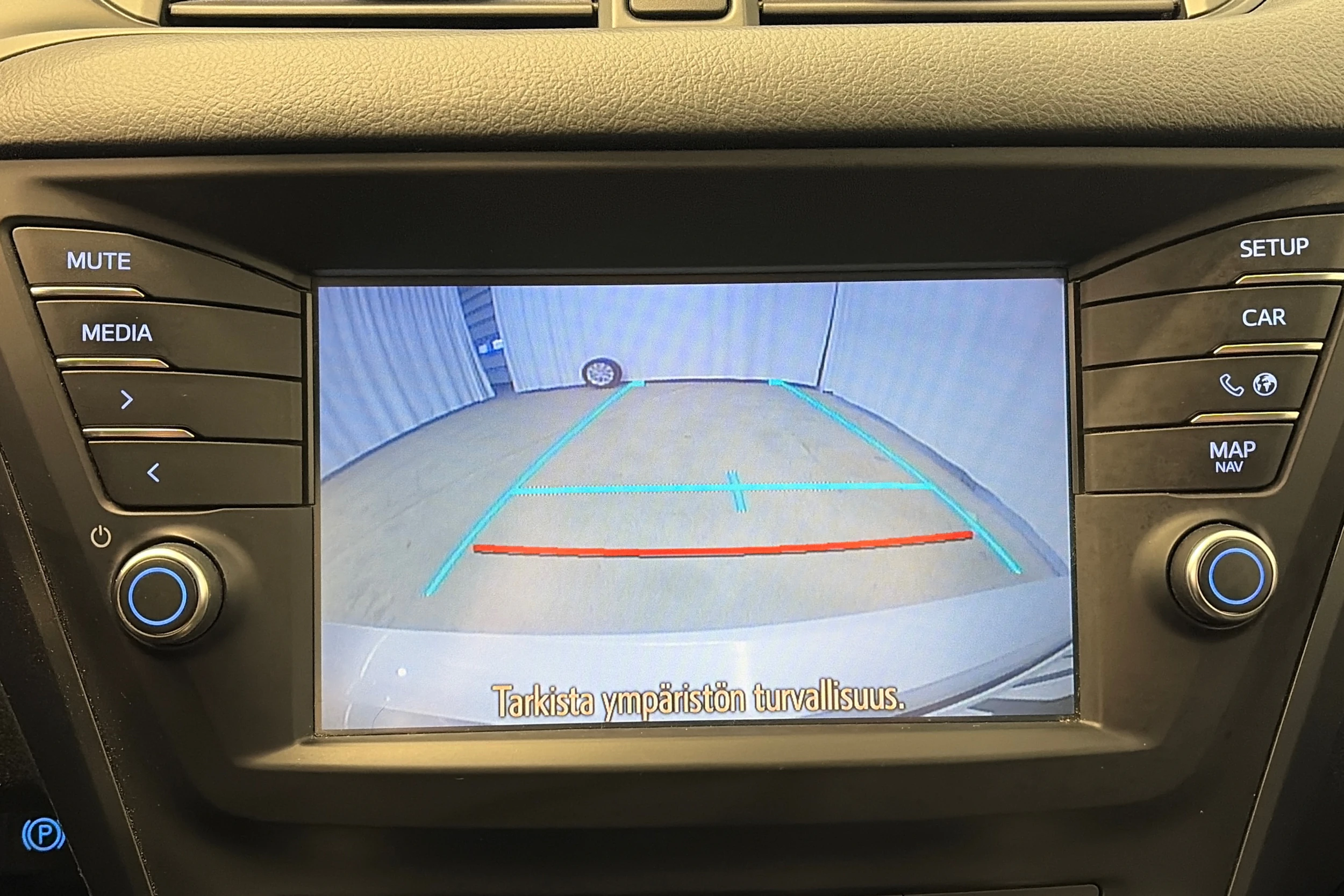 hopea Toyota Avensis 2016 kuva 17.