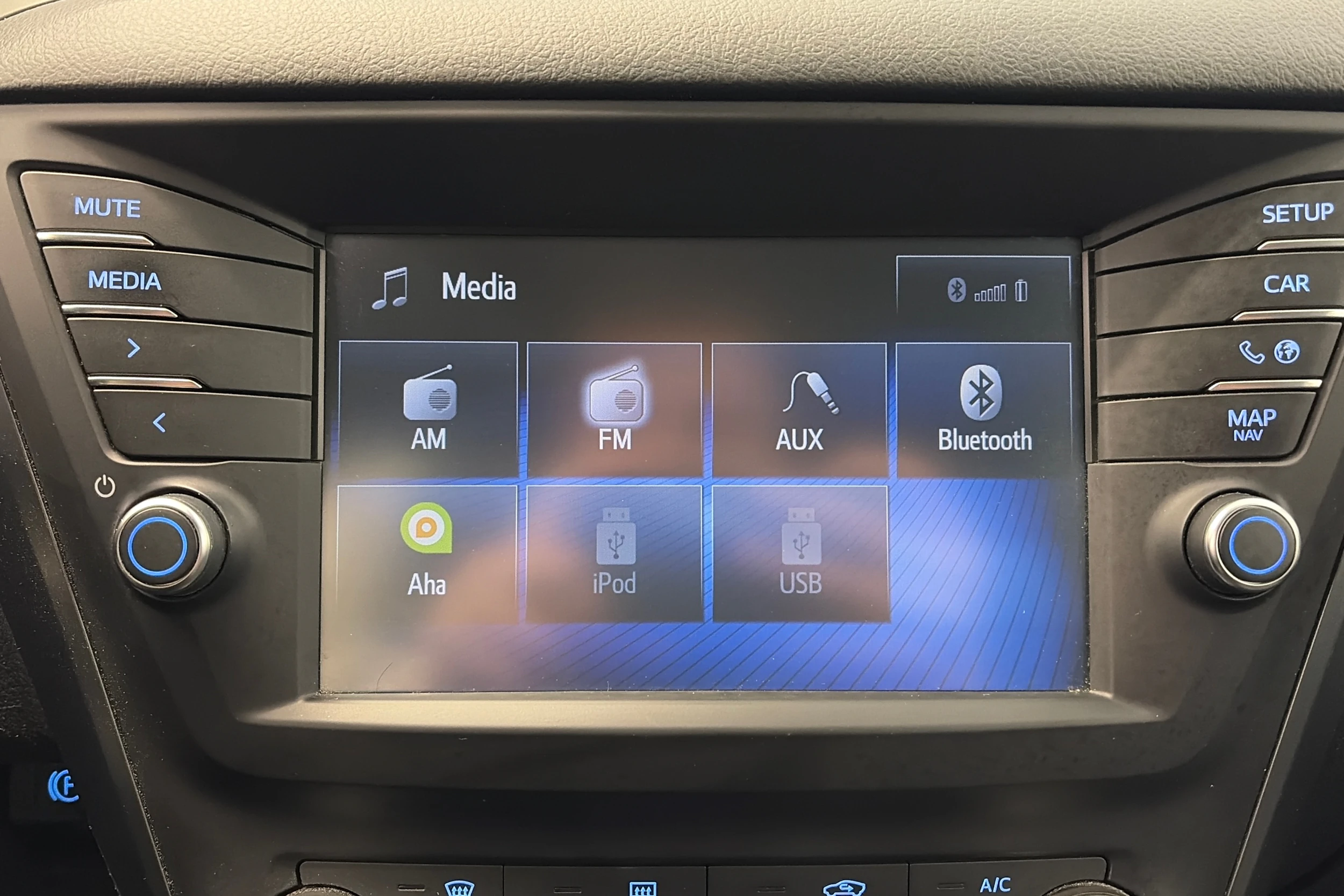 hopea Toyota Avensis 2016 kuva 19.