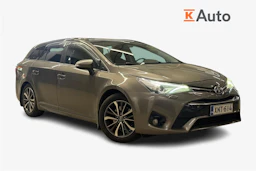 harmaa Toyota Avensis 2016 kuva 1.