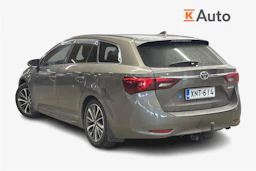 harmaa Toyota Avensis 2016 kuva 2.
