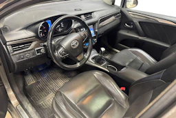 harmaa Toyota Avensis 2016 kuva 3.