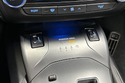 hopea Toyota Avensis 2016 kuva 23.