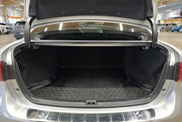 hopea Toyota Avensis 2016 kuva 32.
