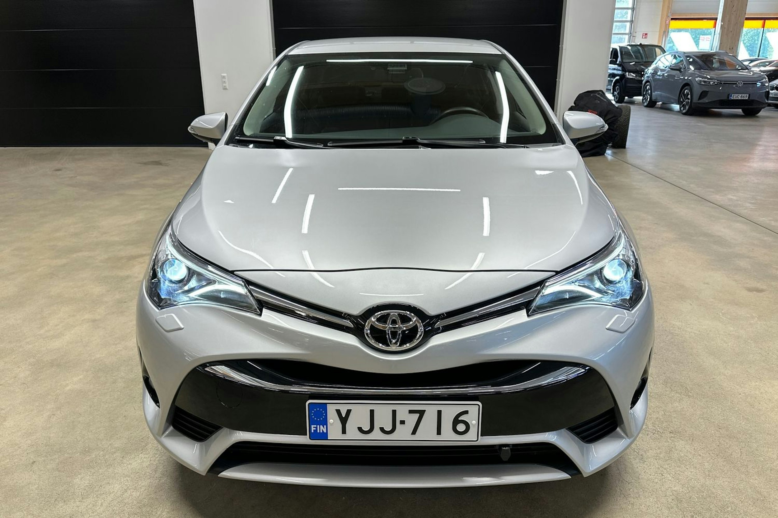 hopea Toyota Avensis 2016 kuva 33.