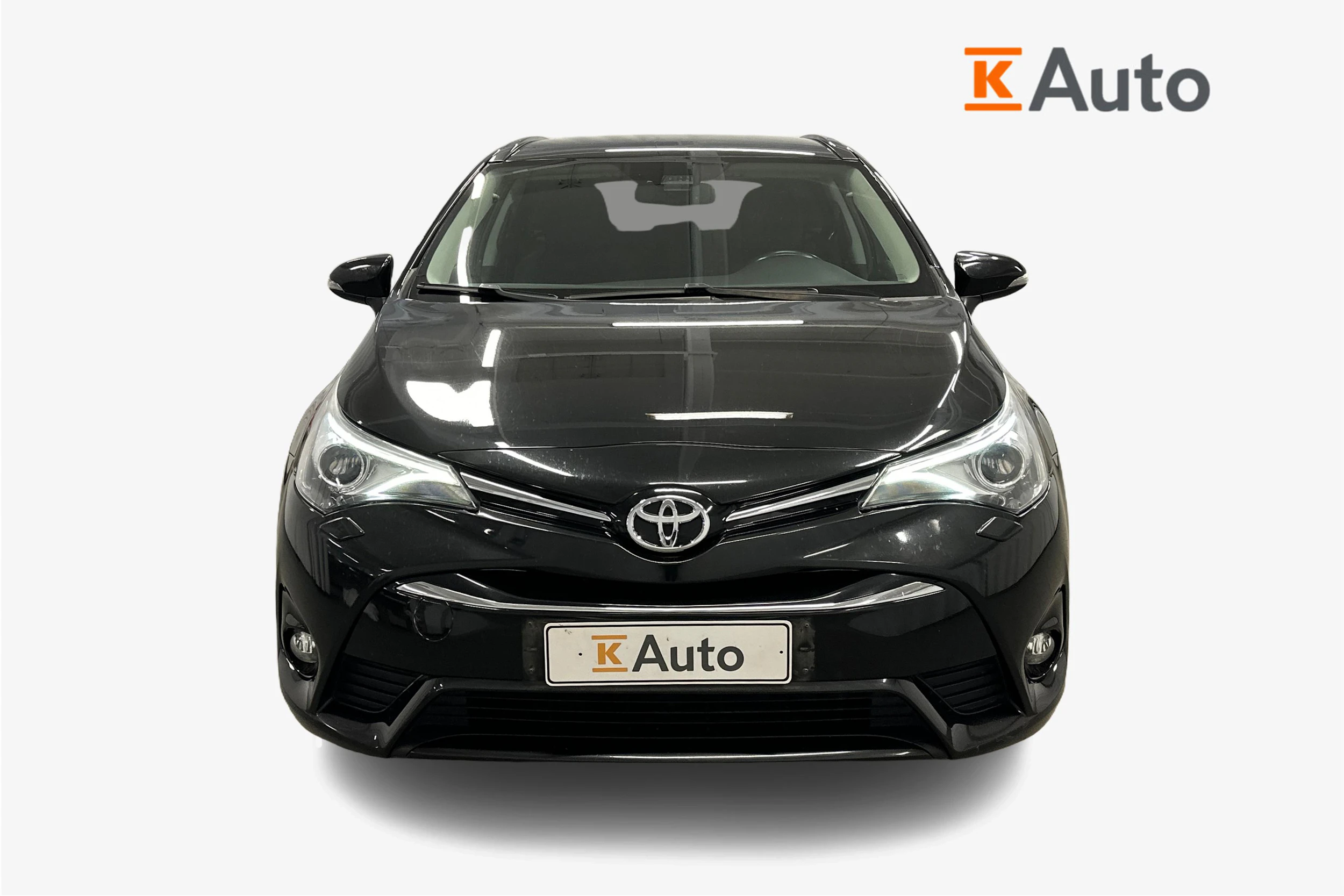 musta Toyota Avensis 2017 kuva 5.