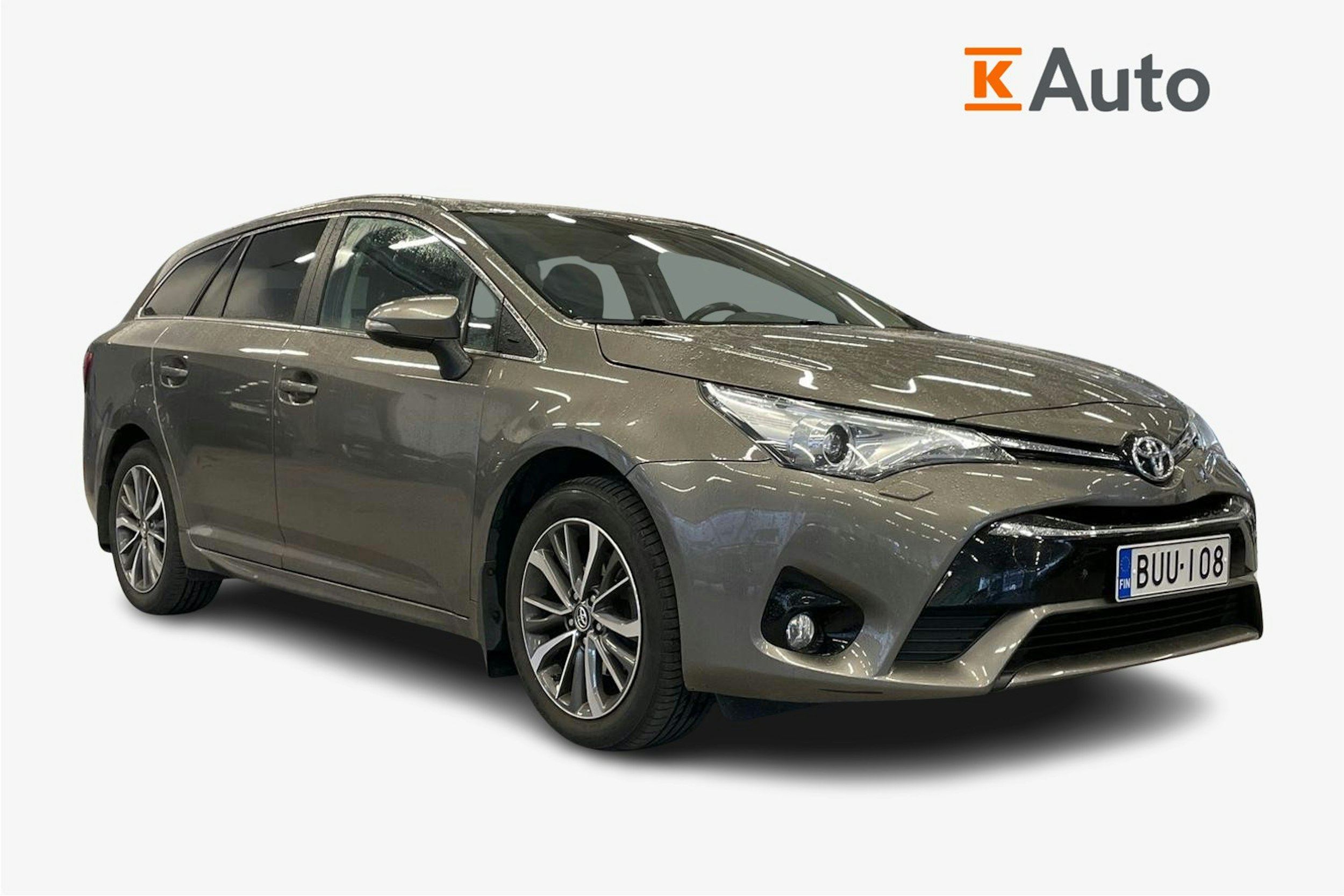 harmaa Toyota Avensis 2017 kuva 1.