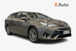 harmaa Toyota Avensis 2017 kuva 1.