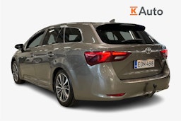 harmaa Toyota Avensis 2017 kuva 2.
